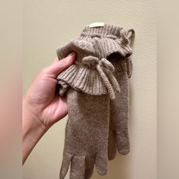 Ugg Beanie Bundle - Picture 8 of 11